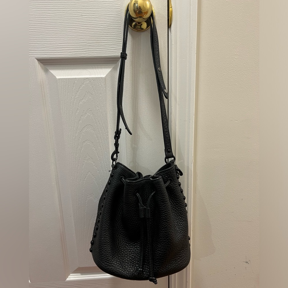 bucket bag in black